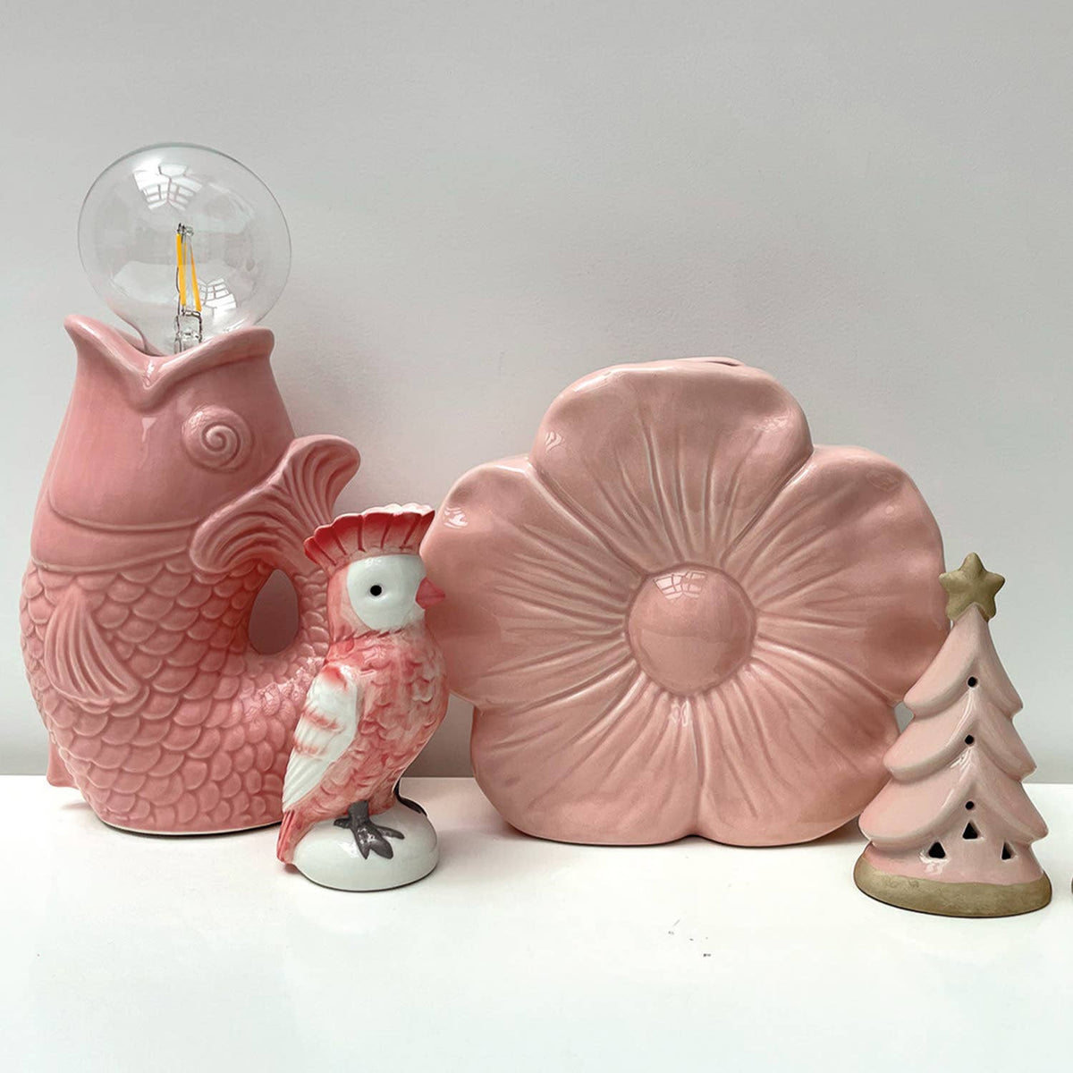 Déco LED Poisson Rose à Piles L13,5 P8,2 H27cm